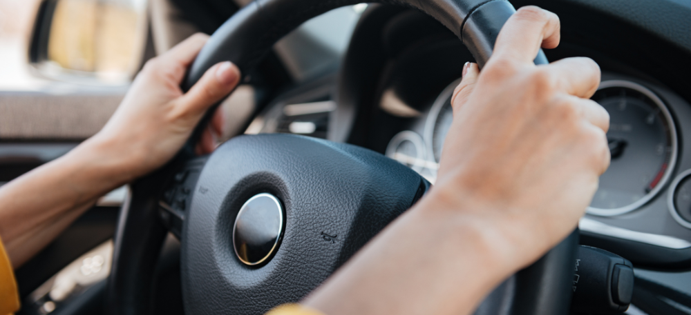 Wymagane uprawnienia do prowadzenia przyczep – co każdy kierowca powinien wiedzieć?