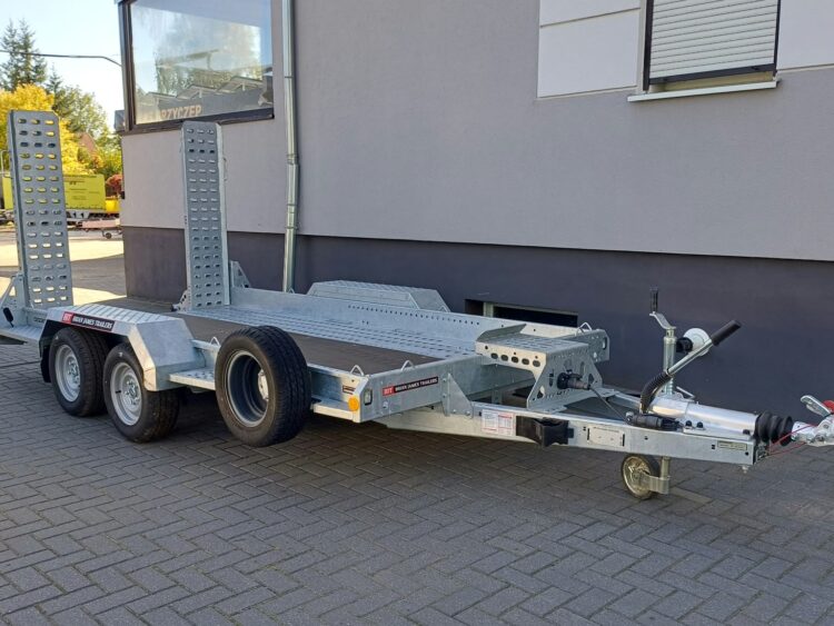 Przyczepa podkoparkowa Brian James Trailers Digger Plant 370×170 CM, DMC 3500 KG + najazdy stalowe
