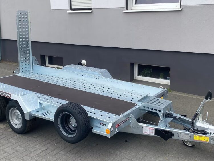 Przyczepa podkoparkowa Brian James Trailers Digger Plant 370×170 CM, DMC 3500 KG + najazdy stalowe -wyprzedaż rocznika