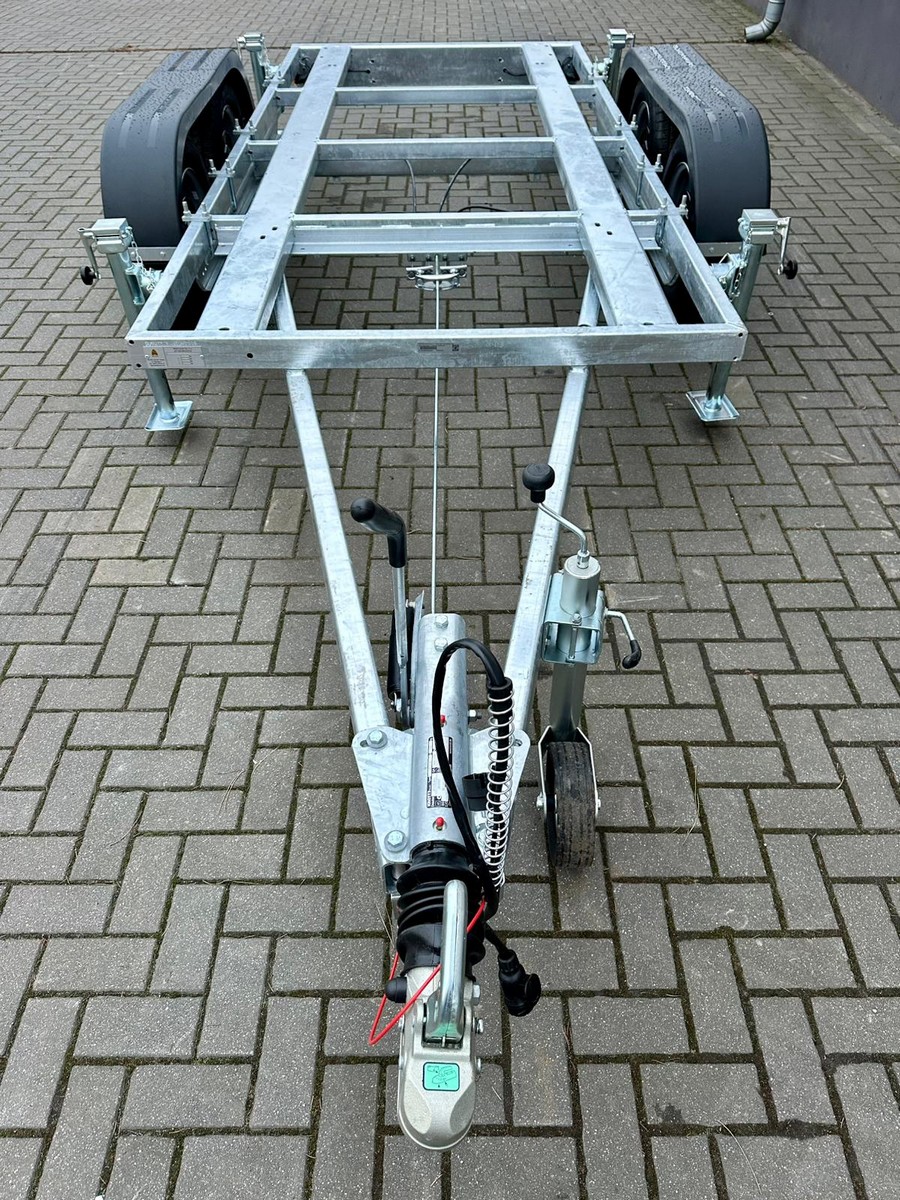 Przyczepa pod agregat WARK, 270×130 CM, DMC 1350 KG (Kopia)