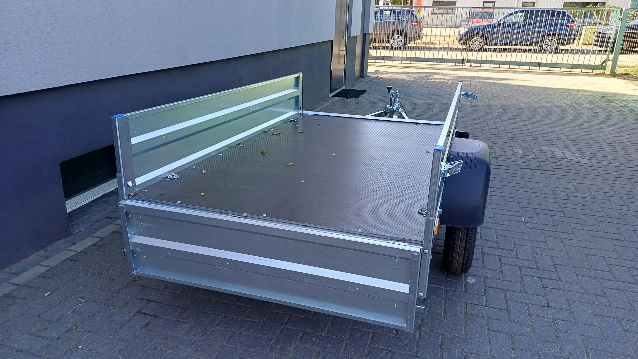 Przyczepa Faro Tractus Multi-Flex na resorze, DMC: 750 kg, 263 x 125 x 35cm (Kopia)
