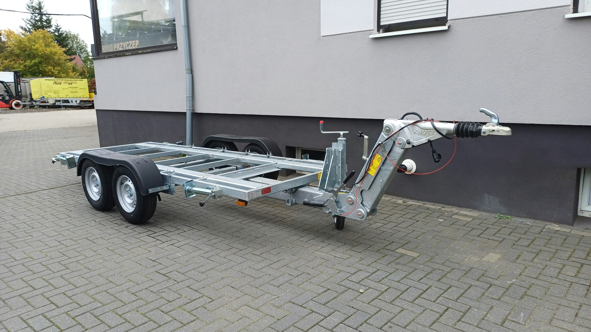 Przyczepa do agregatu WARK z regulowanym dyszlem, 320×144 CM, DMC 3500kg (Kopia)