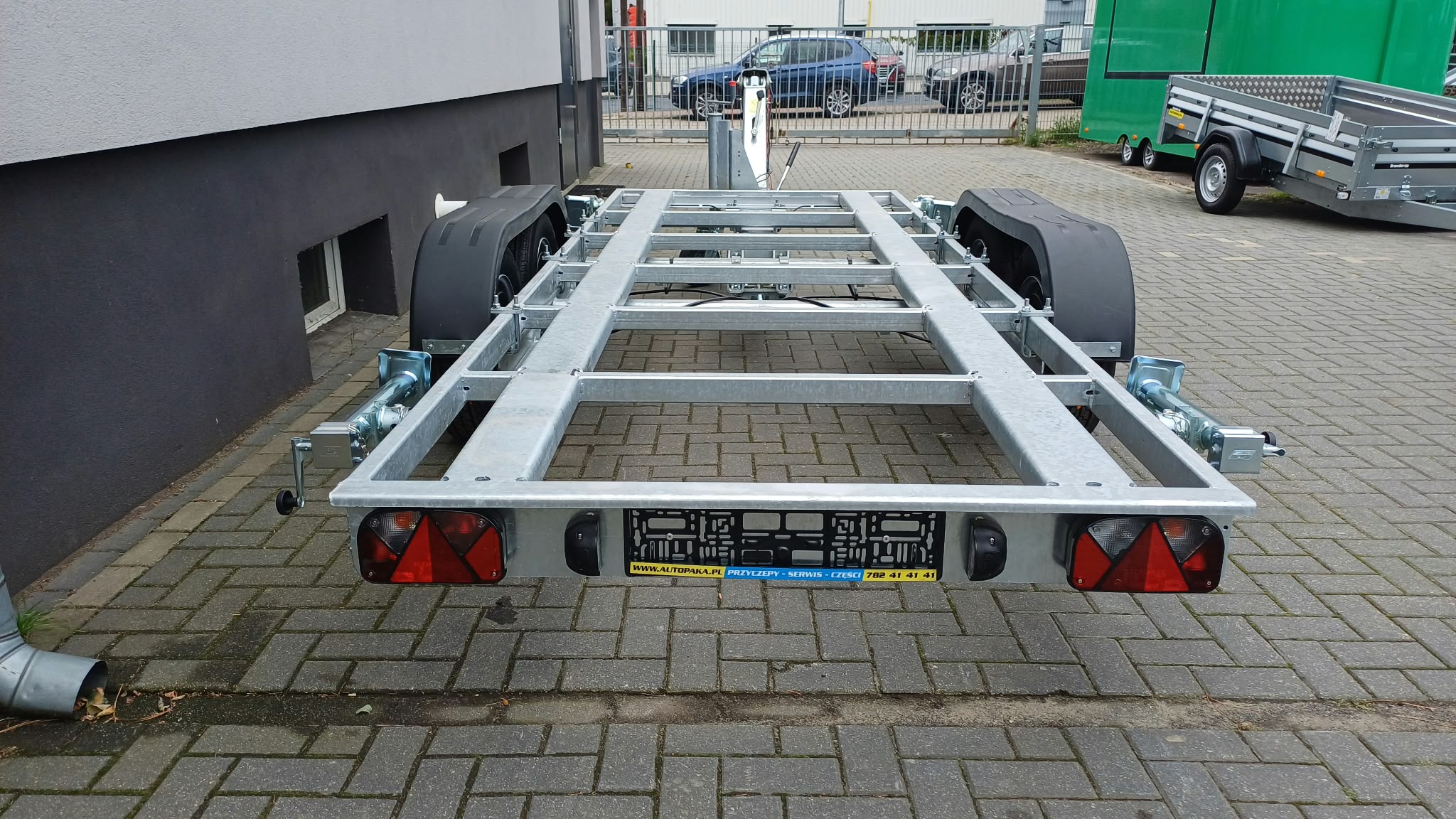 Przyczepa do agregatu WARK z regulowanym dyszlem, 320×144 CM, DMC 3500kg (Kopia)