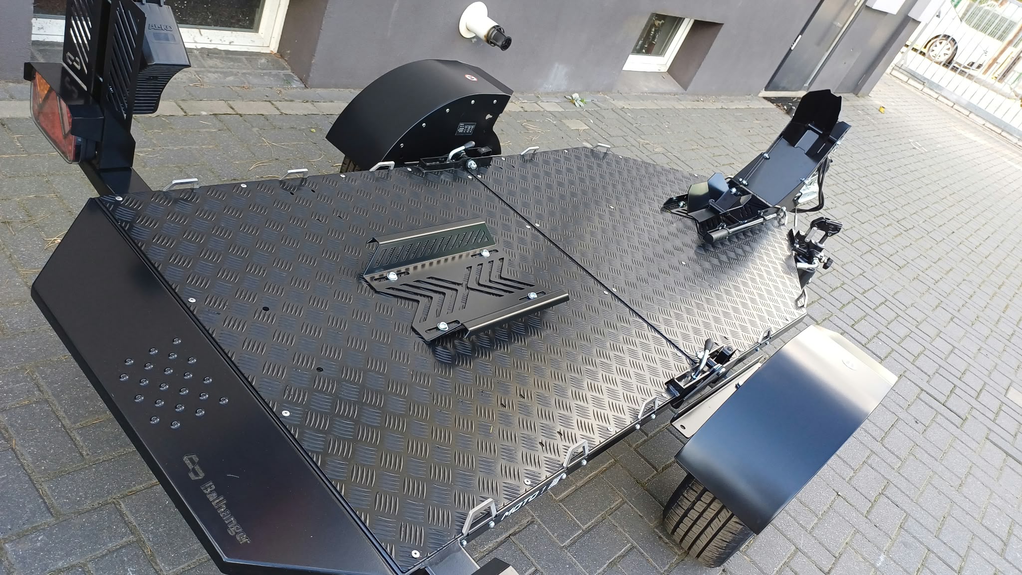 Przyczepa do transportu motocykla – quada Faro Viarus One, 220×112 CM, DMC 750 KG (Kopia)