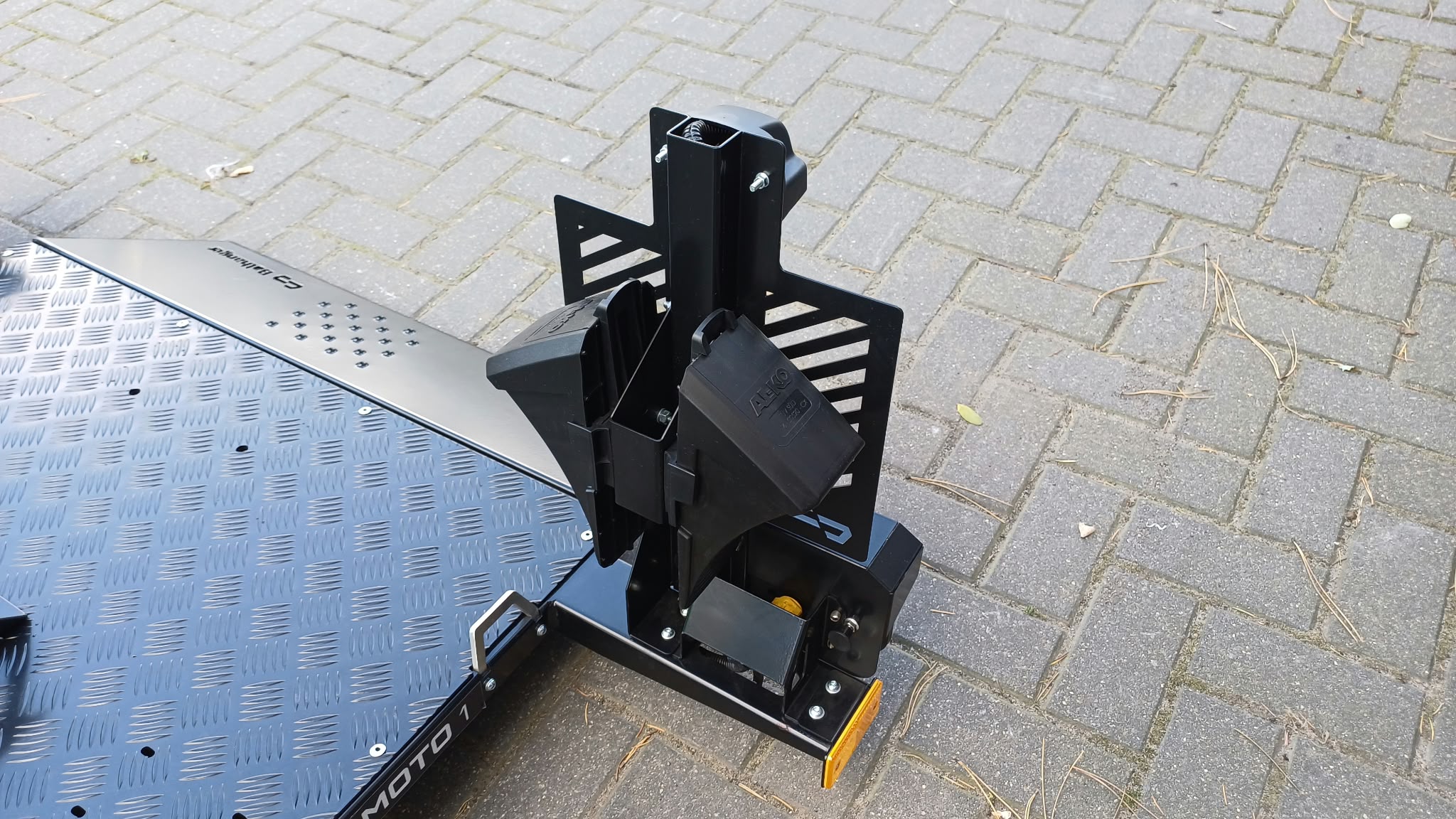 Przyczepa do transportu motocykla – quada Faro Viarus One, 220×112 CM, DMC 750 KG (Kopia)