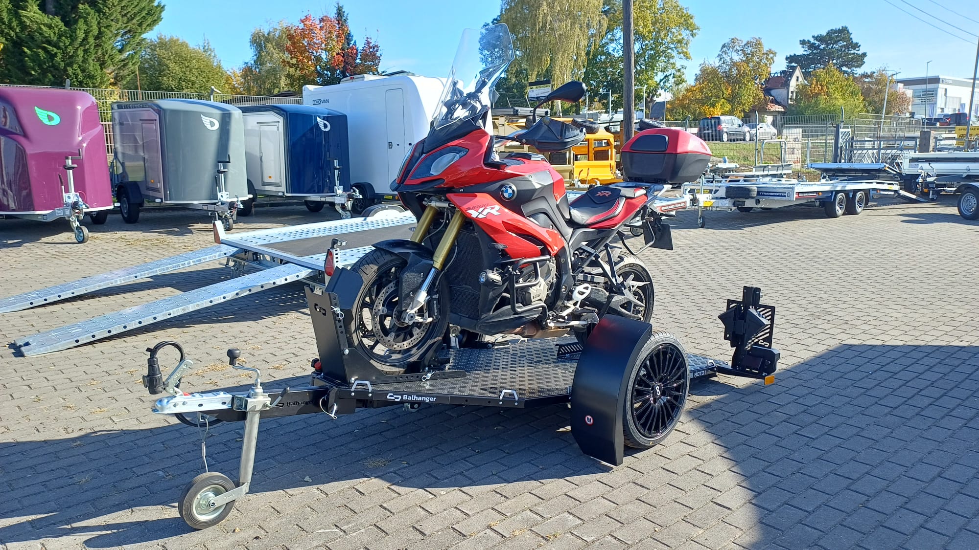 Przyczepa do transportu motocykla – Balhanger MOTO 1 PREMIUM