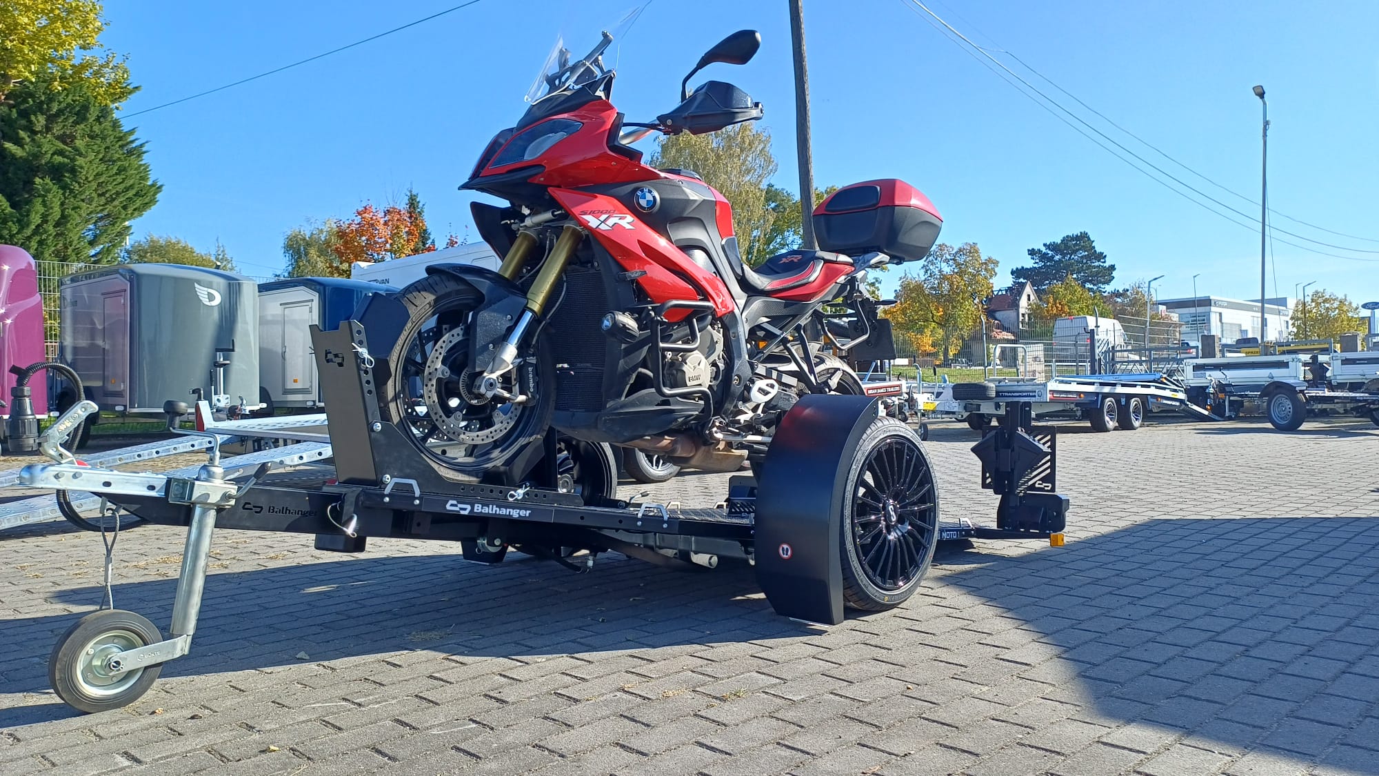 Przyczepa do transportu motocykla – Balhanger MOTO 1 PREMIUM